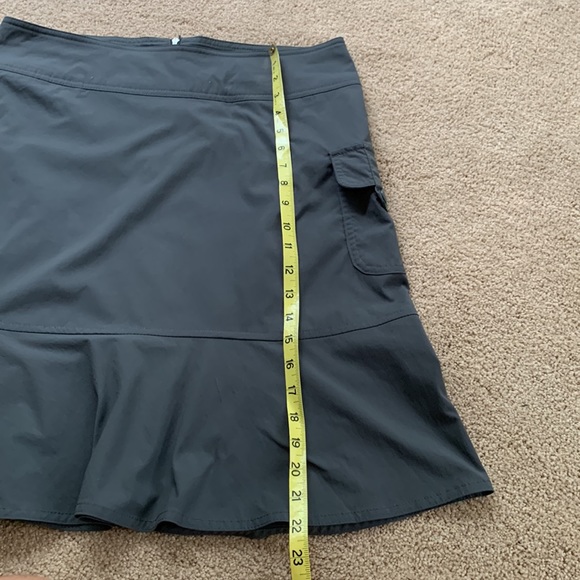Royal Robbins Gray Skirt - Picture 4 of 12